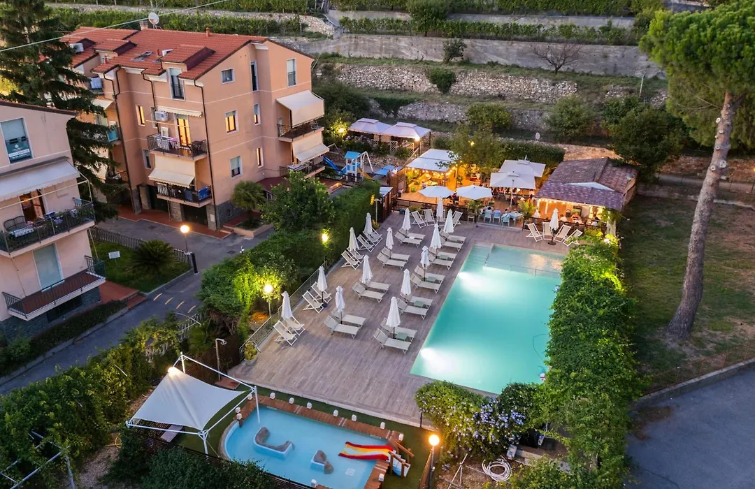 Residence Holidays-1